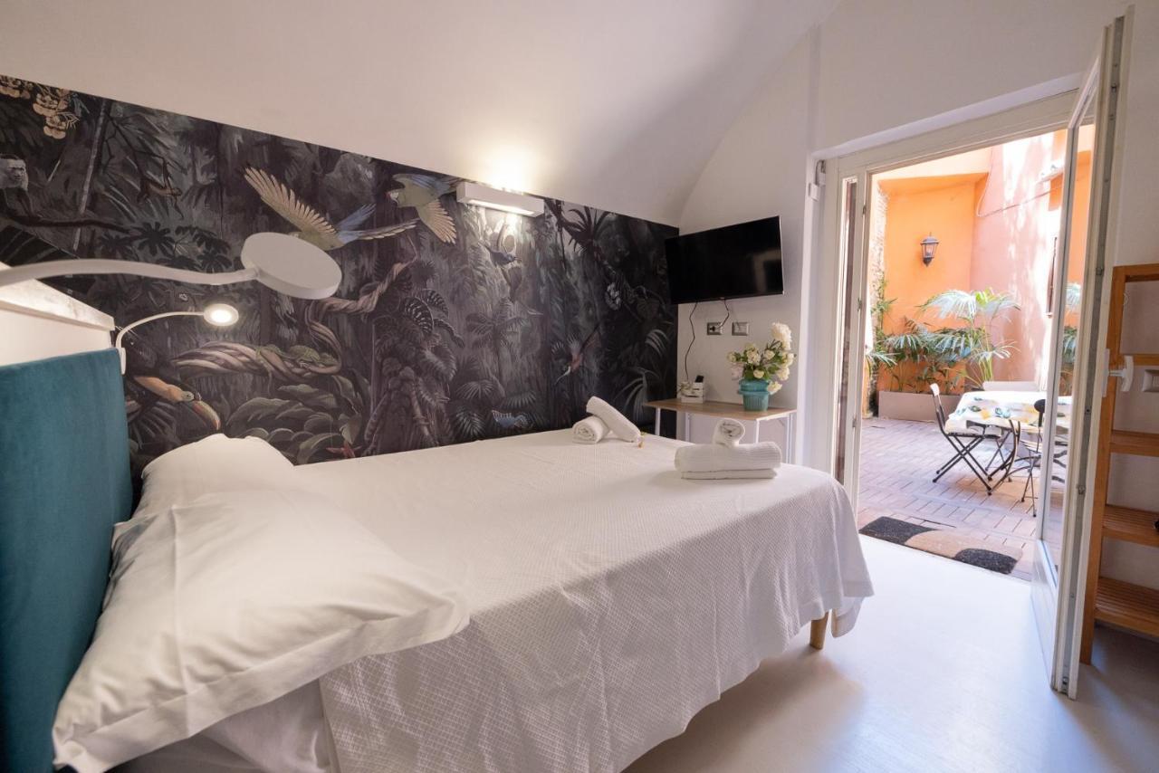Rione Monti Studio Apt With Private Garden Rzym Zewnętrze zdjęcie